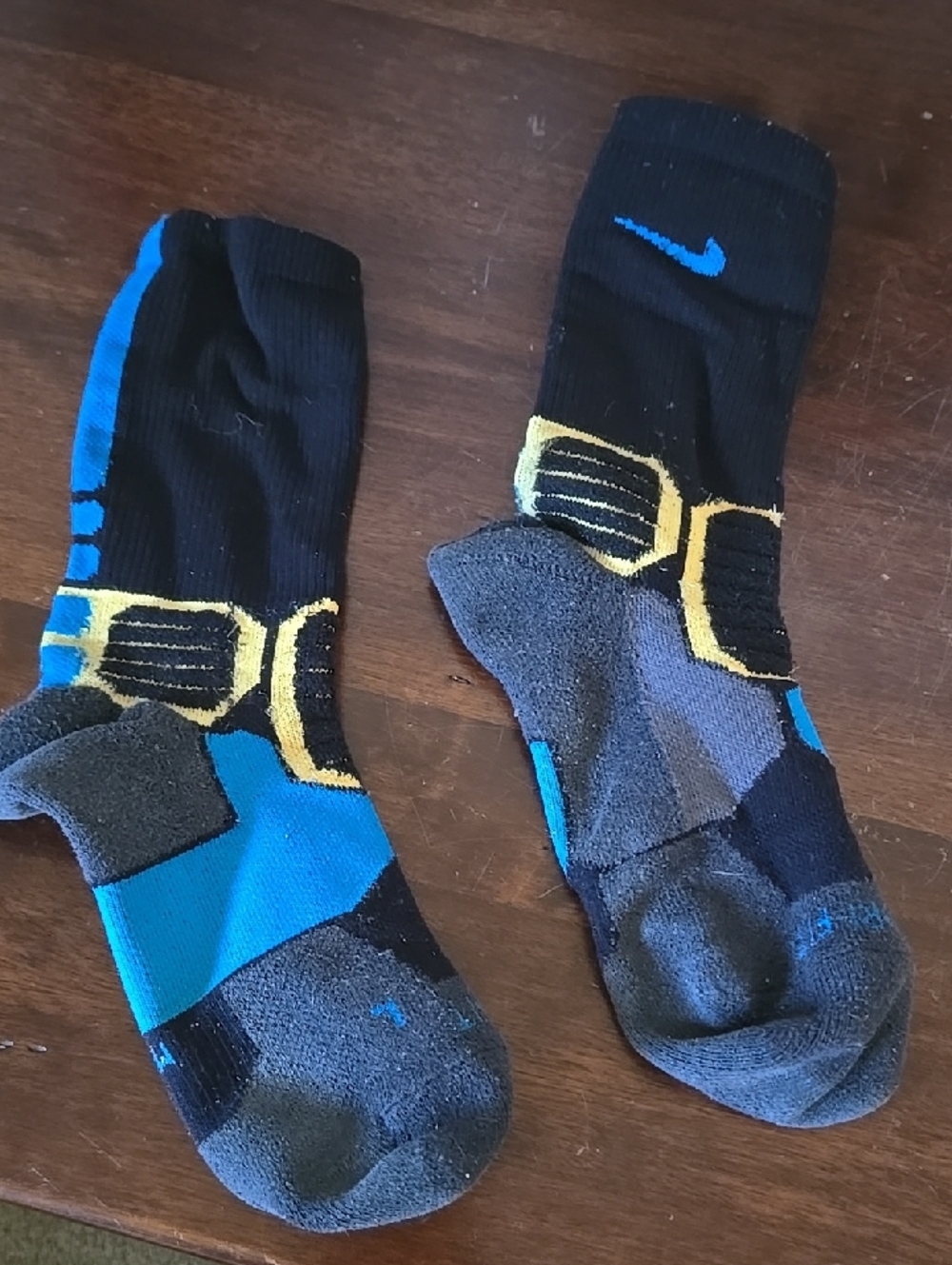 Nike Med Boy Hyperelite Circuit Crew Socks Black Blue Yellow ULTRA RARE STYLE - Picture 2 of 16